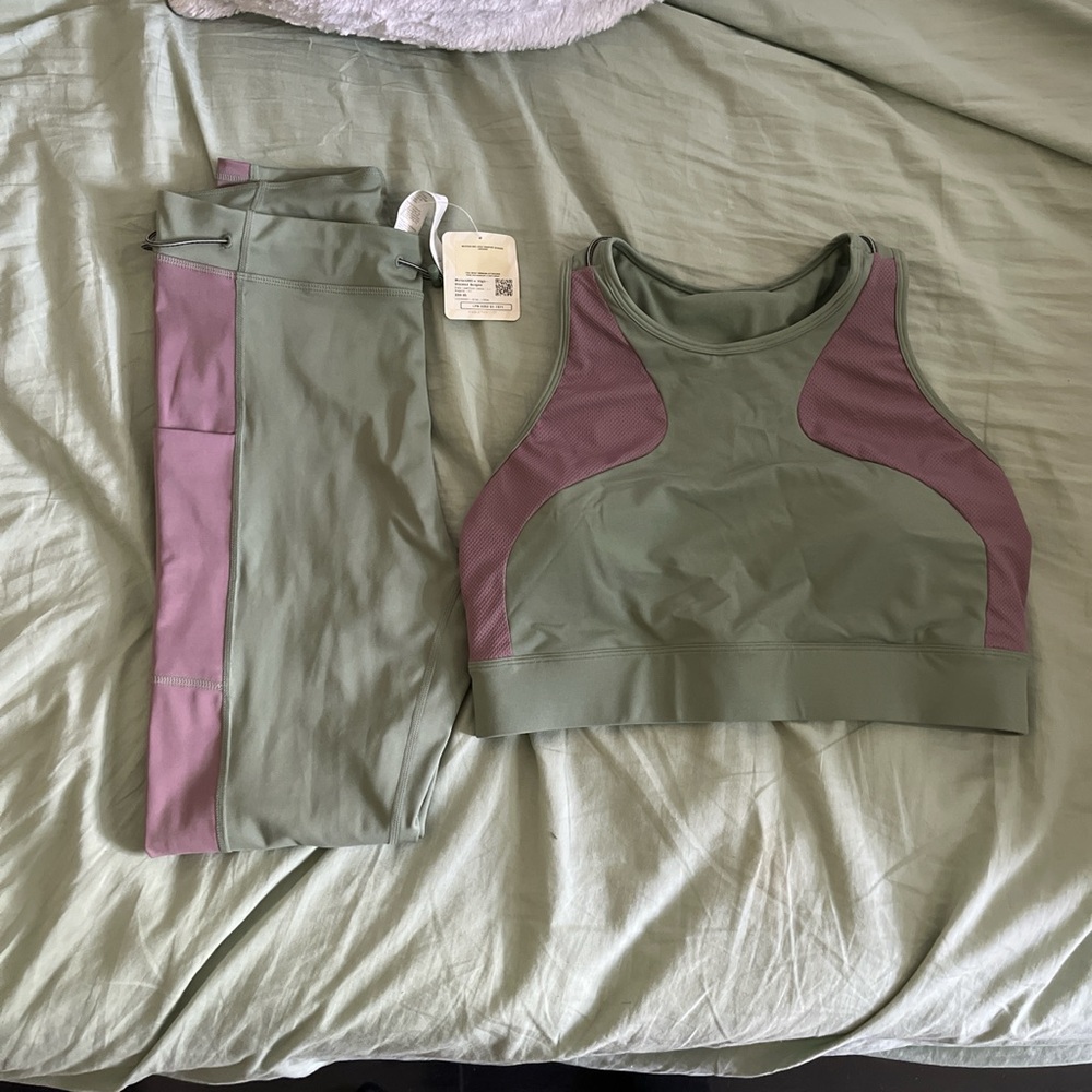 Fabletics Green and Purple Leggings Set